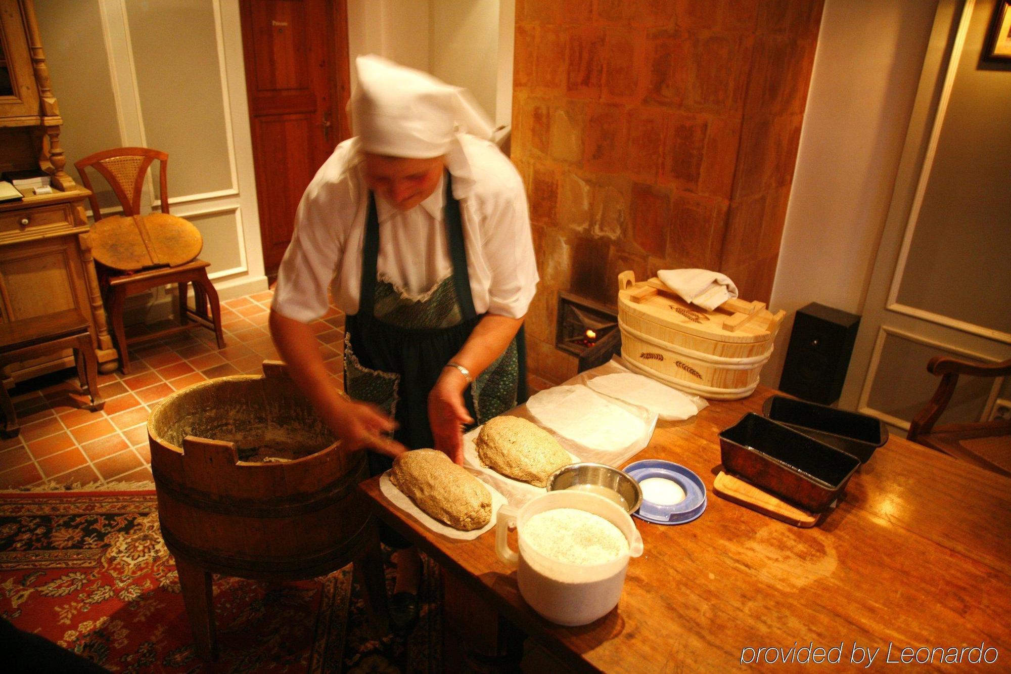 Paedaste Manor Restaurace fotografie