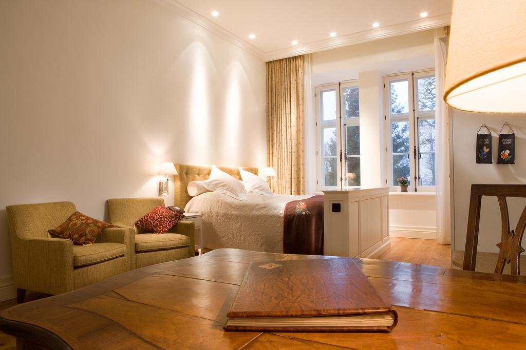 Paedaste Manor Pokoj fotografie