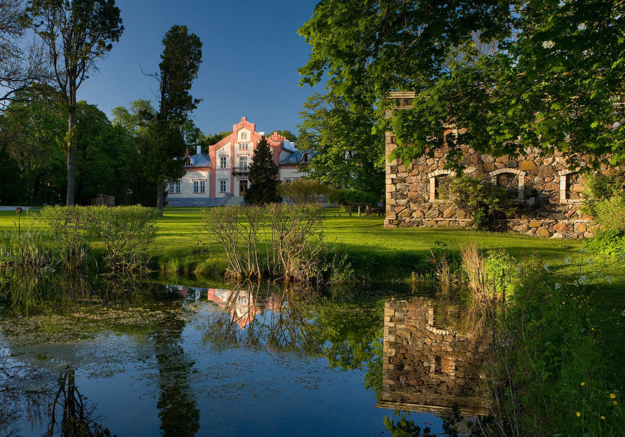 Paedaste Manor Exteriér fotografie