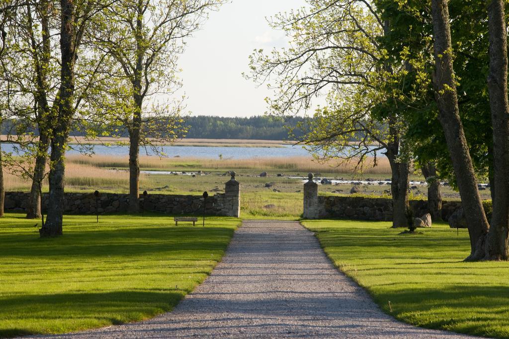 Paedaste Manor Exteriér fotografie